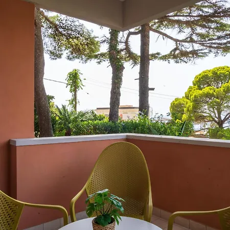 Guest house Koral 3*