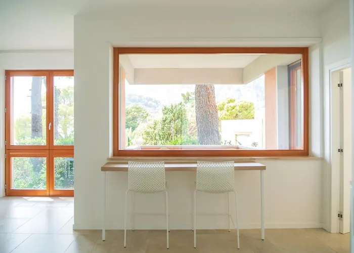 Koral Konukevi Capri